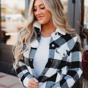 🆕Ultimate Question Black Buffalo Plaid Sherpa Lined Jacket